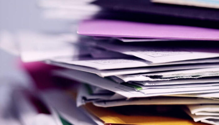 Helping Seniors with Mail Management