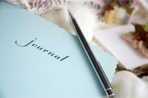 Read more about the article Starting a Gratitude Journal