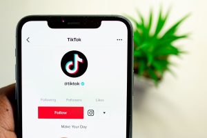Read more about the article The Truth about TikTok Cleaning Hacks