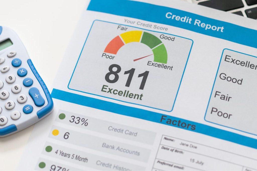 A credit report sheet detailing a person's credit score